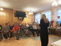 Rozdanie paczek mieszkańcom Bytomskiego Centrum Wsparcia, 23.12.2025